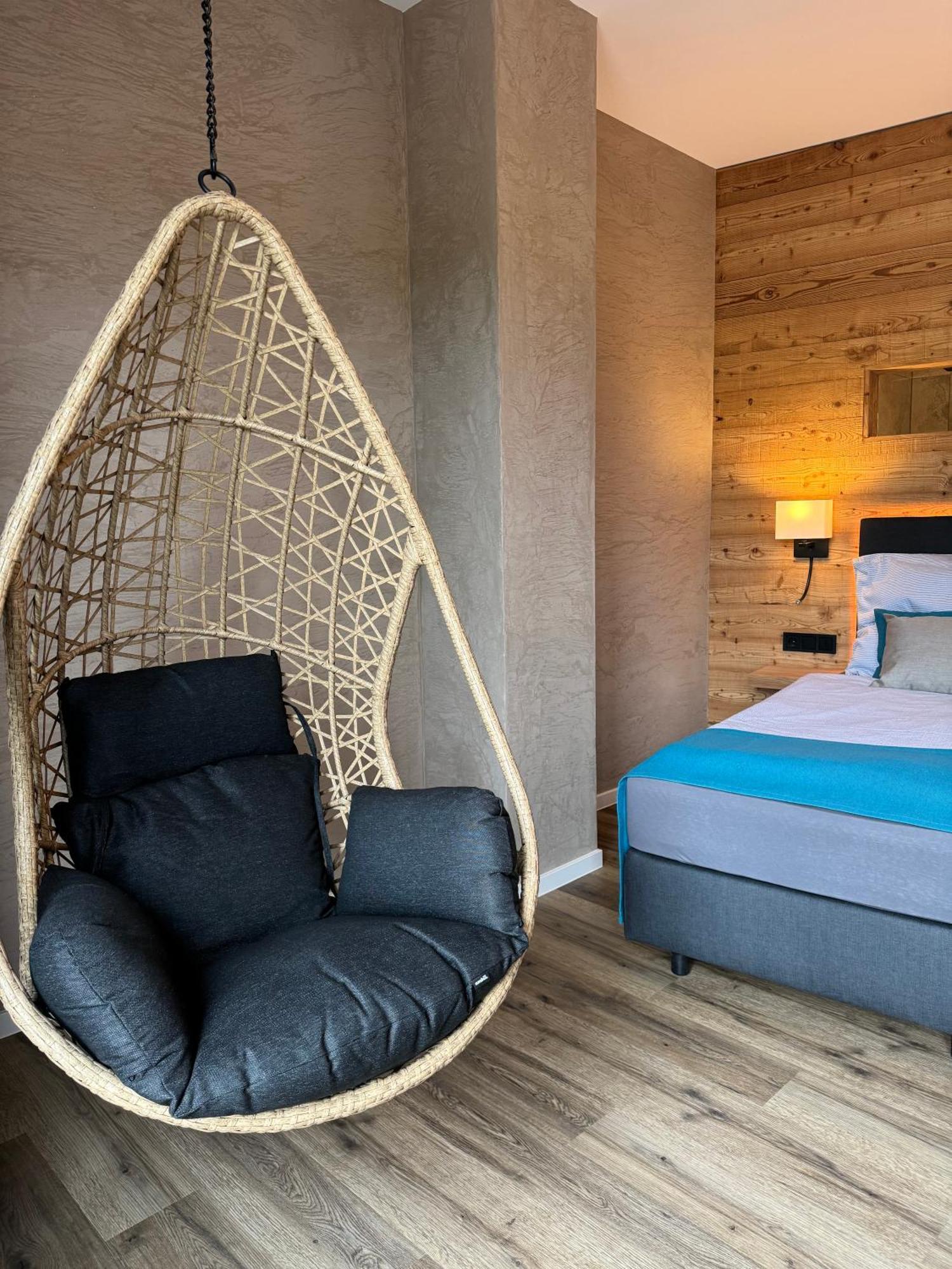 Veenland Hotel Харен Екстериор снимка