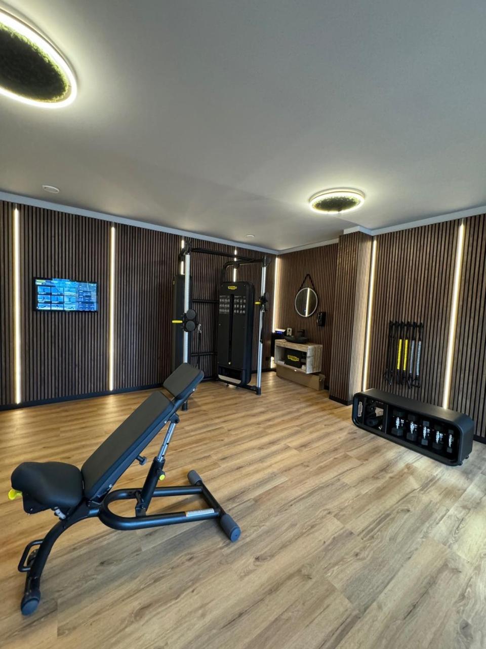 Veenland Hotel Харен Екстериор снимка